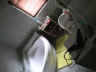 Julmodels Bathroom 1st Floor-2's Live Sex Cam Show