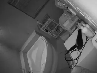 Julmodels Bathroom 1st Floor-2's Live Sex Cam Show