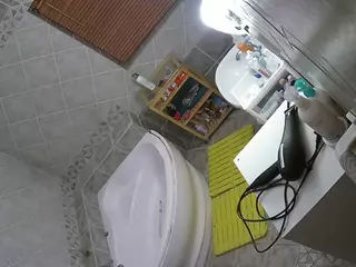 Julmodels Bathroom 1st Floor-2's Live Sex Cam Show