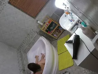 Julmodels Bathroom 1st Floor-2's Live Sex Cam Show