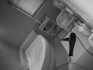 Julmodels Bathroom 1st Floor-2's Live Sex Cam Show