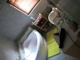Julmodels Bathroom 1st Floor-2's Live Sex Cam Show