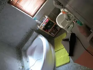 Julmodels Bathroom 1st Floor-2's Live Sex Cam Show