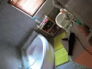 Julmodels Bathroom 1st Floor-2's Live Sex Cam Show
