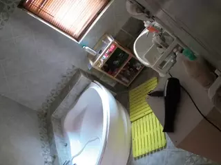 Julmodels Bathroom 1st Floor-2's Live Sex Cam Show