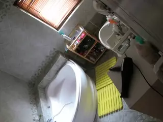 Julmodels Bathroom 1st Floor-2's Live Sex Cam Show