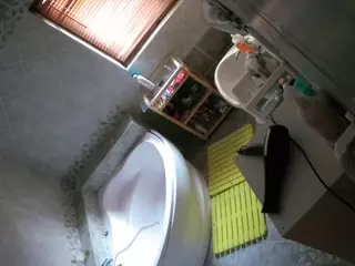 Julmodels Bathroom 1st Floor-2's Live Sex Cam Show