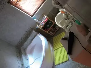 Julmodels Bathroom 1st Floor-2's Live Sex Cam Show