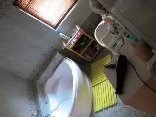 Julmodels Bathroom 1st Floor-2's Live Sex Cam Show