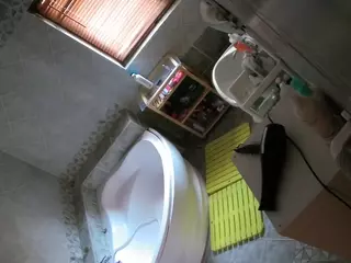 Julmodels Bathroom 1st Floor-2's Live Sex Cam Show