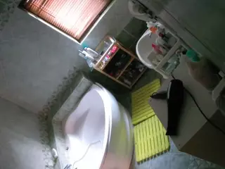 Julmodels Bathroom 1st Floor-2's Live Sex Cam Show