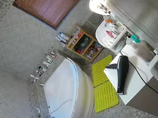 Julmodels Bathroom 1st Floor-2's Live Sex Cam Show