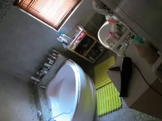 Julmodels Bathroom 1st Floor-2's Live Sex Cam Show