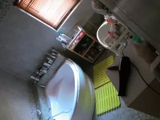 Julmodels Bathroom 1st Floor-2's Live Sex Cam Show