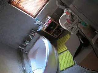 Julmodels Bathroom 1st Floor-2's Live Sex Cam Show
