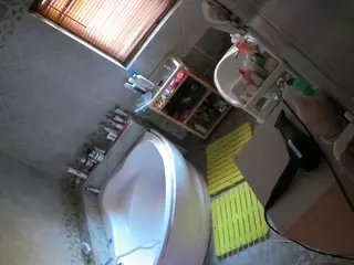 Julmodels Bathroom 1st Floor-2's Live Sex Cam Show