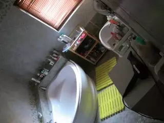 Julmodels Bathroom 1st Floor-2's Live Sex Cam Show