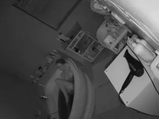 Julmodels Bathroom 1st Floor-2's Live Sex Cam Show