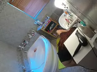Julmodels Bathroom 1st Floor-2's Live Sex Cam Show