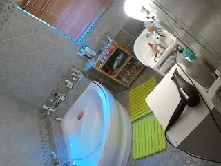 Julmodels Bathroom 1st Floor-2's Live Sex Cam Show