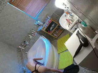 Julmodels Bathroom 1st Floor-2's Live Sex Cam Show