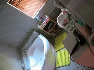 Julmodels Bathroom 1st Floor-2's Live Sex Cam Show