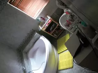 Julmodels Bathroom 1st Floor-2's Live Sex Cam Show