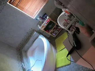 Julmodels Bathroom 1st Floor-2's Live Sex Cam Show