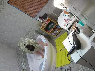 Julmodels Bathroom 1st Floor-2's Live Sex Cam Show