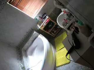 Julmodels Bathroom 1st Floor-2's Live Sex Cam Show