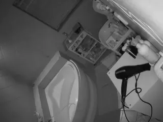 Julmodels Bathroom 1st Floor-2's Live Sex Cam Show