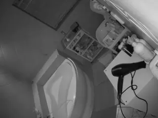Julmodels Bathroom 1st Floor-2's Live Sex Cam Show