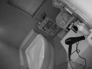 Julmodels Bathroom 1st Floor-2's Live Sex Cam Show