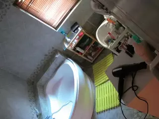 Julmodels Bathroom 1st Floor-2's Live Sex Cam Show