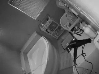 Julmodels Bathroom 1st Floor-2's Live Sex Cam Show