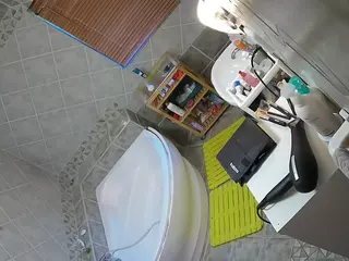 Julmodels Bathroom 1st Floor-2's Live Sex Cam Show