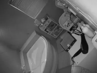 Julmodels Bathroom 1st Floor-2's Live Sex Cam Show