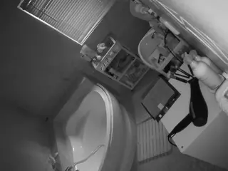 Julmodels Bathroom 1st Floor-2's Live Sex Cam Show