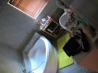 Julmodels Bathroom 1st Floor-2's Live Sex Cam Show