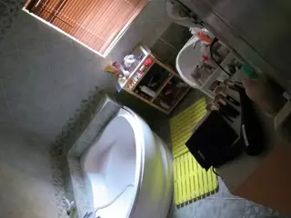 Julmodels Bathroom 1st Floor-2's Live Sex Cam Show