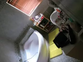 Julmodels Bathroom 1st Floor-2's Live Sex Cam Show