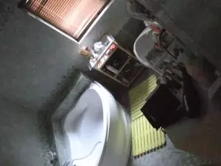 Julmodels Bathroom 1st Floor-2's Live Sex Cam Show