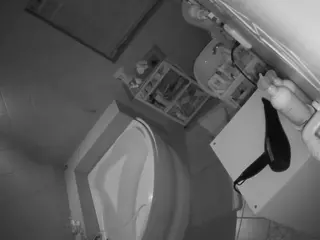 Julmodels Bathroom 1st Floor-2's Live Sex Cam Show