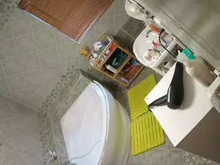 Julmodels Bathroom 1st Floor-2's Live Sex Cam Show