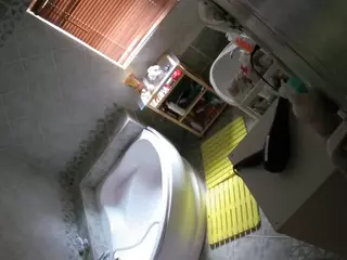 Julmodels Bathroom 1st Floor-2's Live Sex Cam Show