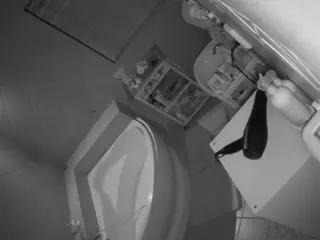 Julmodels Bathroom 1st Floor-2's Live Sex Cam Show