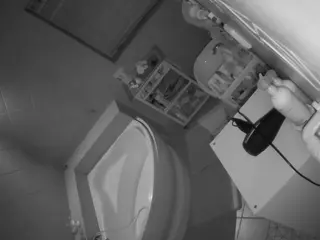 Julmodels Bathroom 1st Floor-2's Live Sex Cam Show
