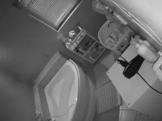 Julmodels Bathroom 1st Floor-2's Live Sex Cam Show