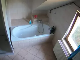 Julmodels Bathroom 2nd Floor-1's Live Sex Cam Show