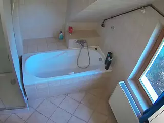 Julmodels Bathroom 2nd Floor-1's Live Sex Cam Show